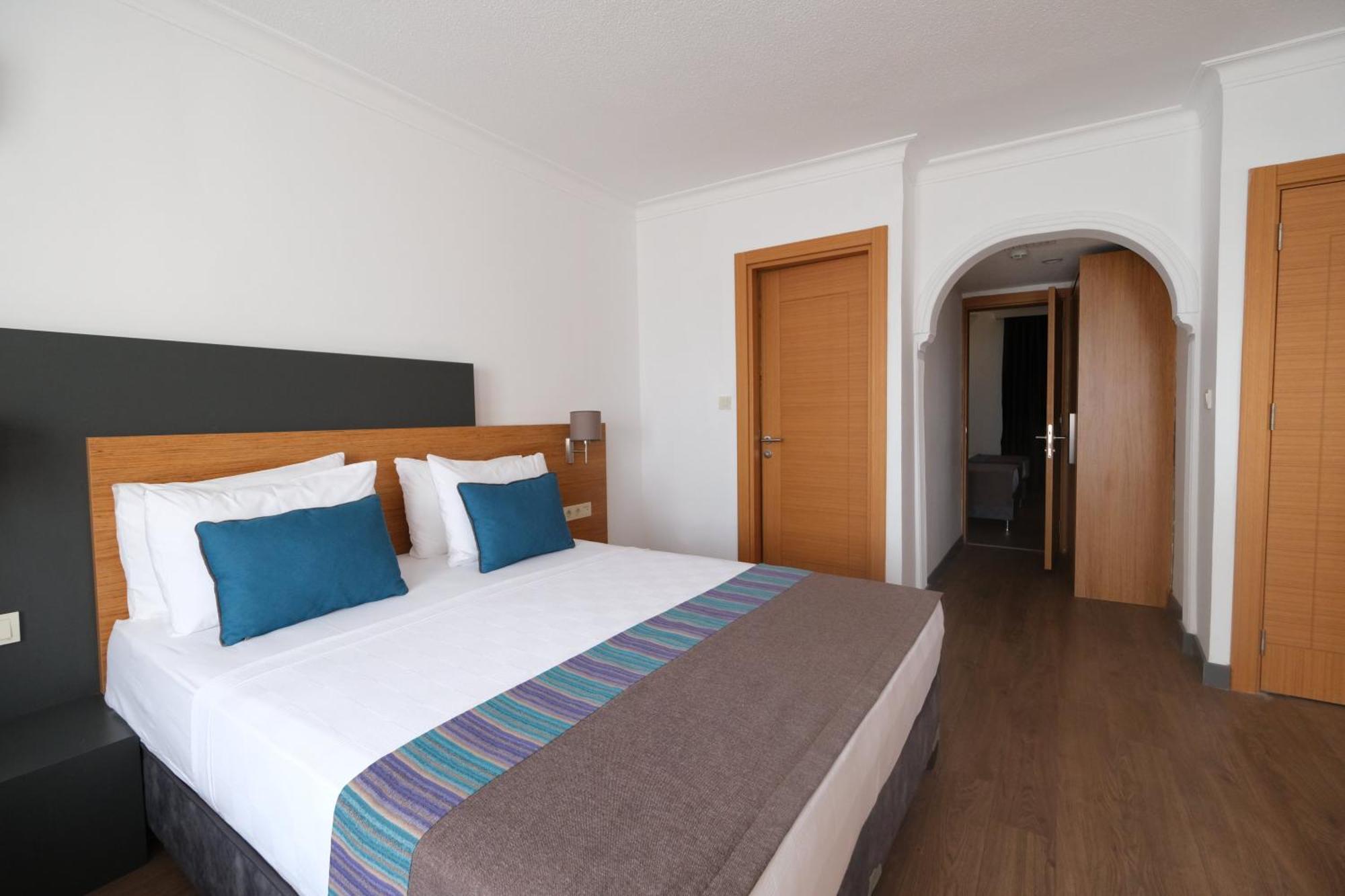 Qinn Hotel Antalya Exterior photo