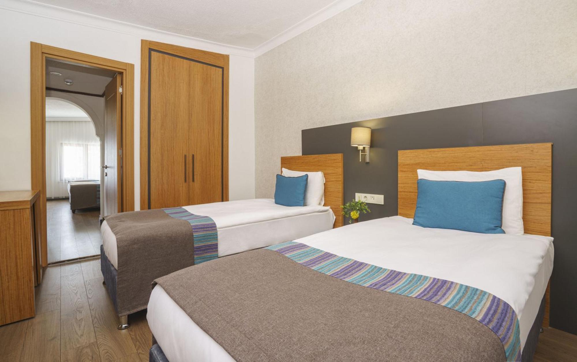 Qinn Hotel Antalya Exterior photo