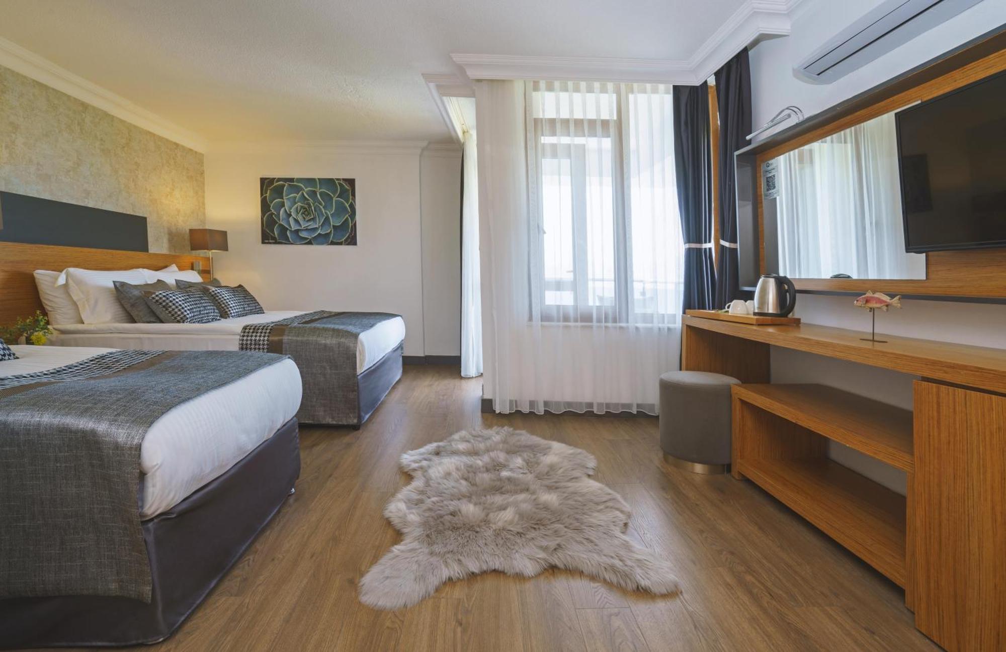 Qinn Hotel Antalya Exterior photo